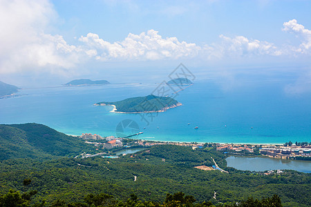 三亚湾蓝色天空背景高清图片