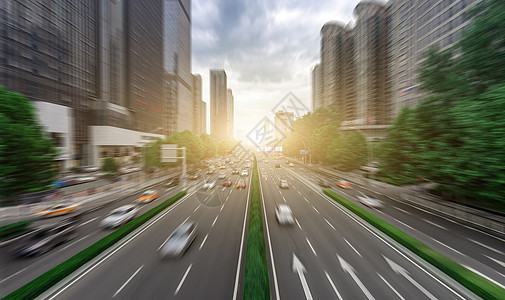 城市的马路汽车道路高清图片