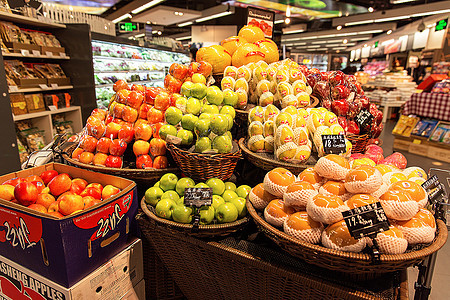 高档超市水果摊位展示排列高清图片素材