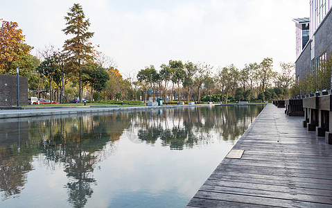 上海图书馆建筑设计环境背景