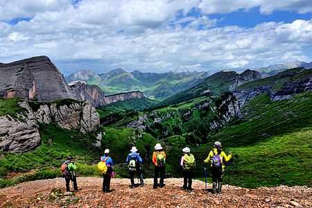 甘南风光山峰旗布沟高清图片