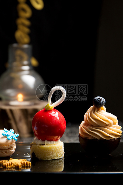 圣诞主题cupcake胶片风格美食摄影图片