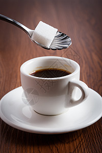 香浓美味的咖啡和咖啡豆背景
