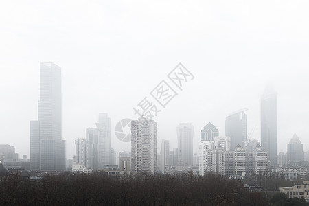 雾霾空气雾霾中的城市背景