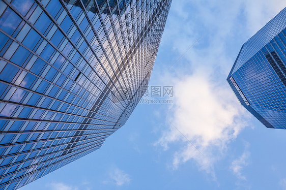 蓝天白云陆家嘴大气建筑图片