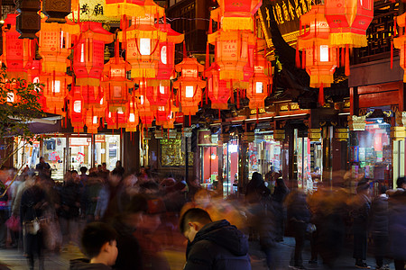 开心人群中国新年春节灯会夜景背景