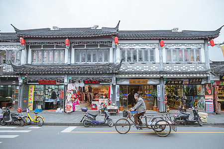 上海老街春节张灯结彩传统工艺品高清图片素材