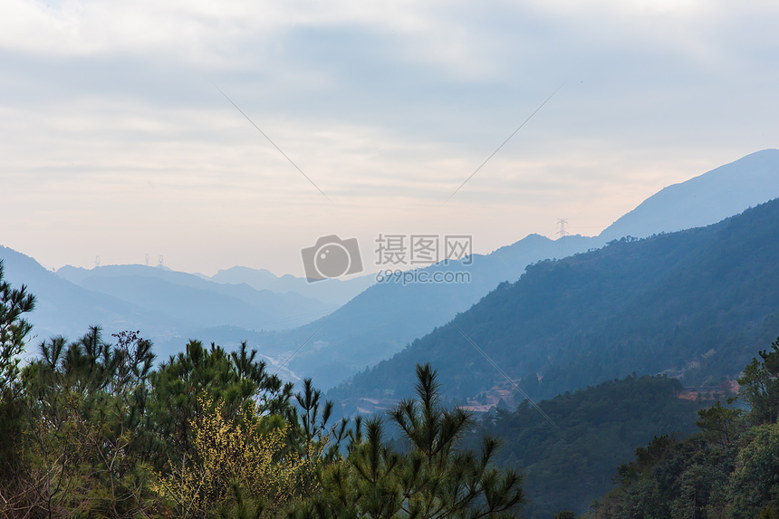 大气山脉田园乡村风光图片