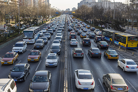 堵车的路上汽车与公路高清图片