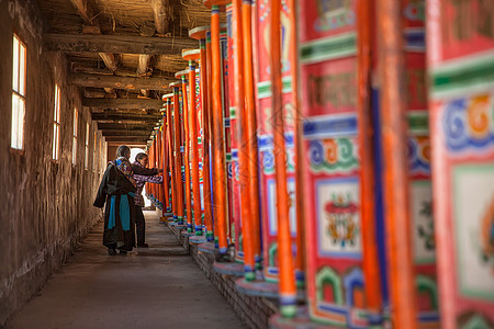 藏族修行背景