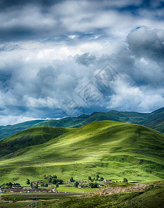 小草坪最美川西背景