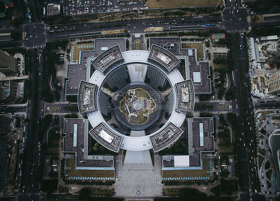 航拍圆形建筑杭州市民中心图片