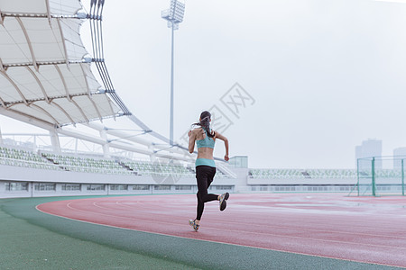 女性活力青春活动女性操场跑步背景