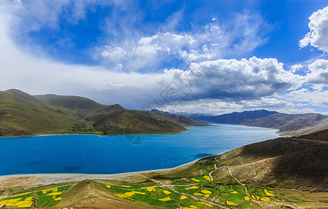 西藏羊卓雍错湖背景