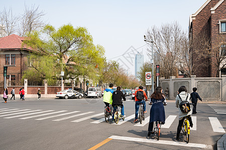 共享出行城市街道出行旅游背景