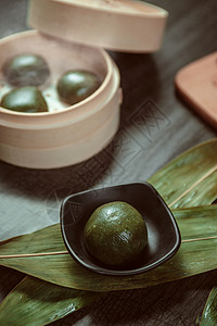 牛油果披萨清明团 青团 绿色食品 粗粮背景