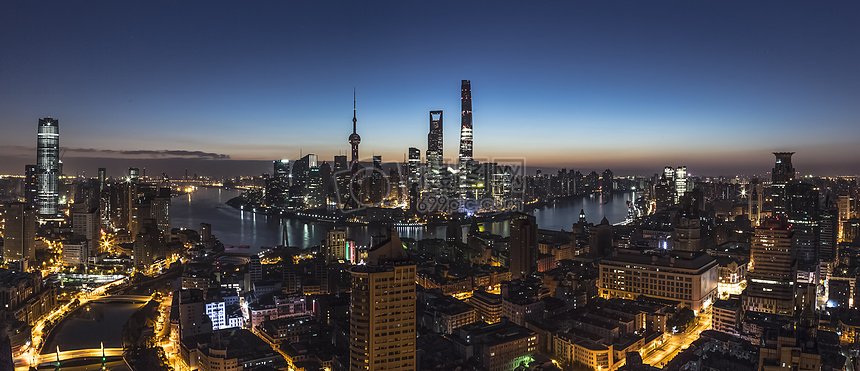 日出前的上海城市风景图片