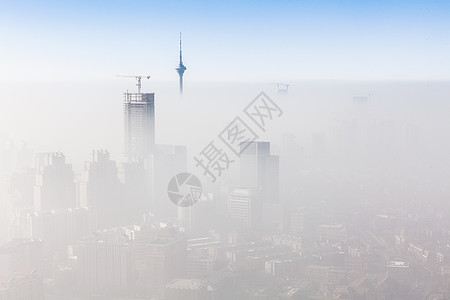 雾霾蓝天空之城背景