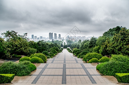 雷雨过后图片