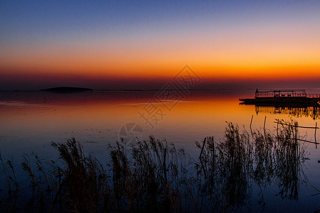 星空湖面景观小品背景