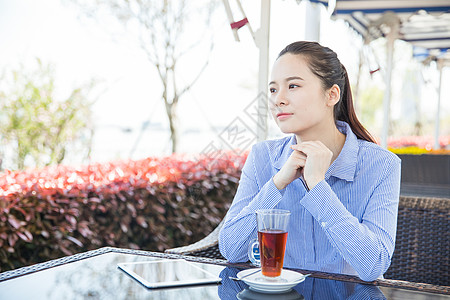 咖啡馆女孩下午茶等待图片