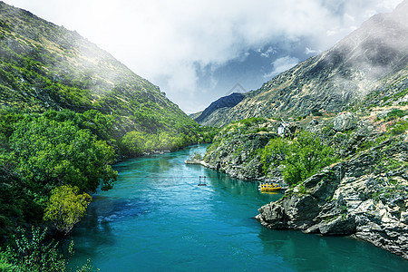 亚丁仙乃日神山倒影背景