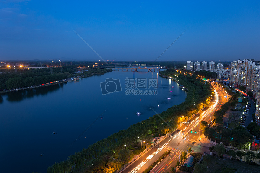 北京城市顺义郊区夜景图片