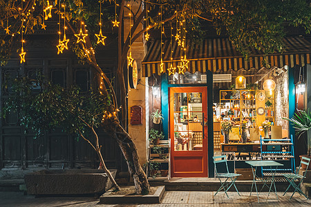 夜晚书桌夜晚的杭州清河坊街背景