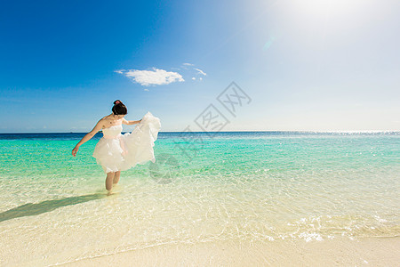 海边婚纱旅行婚纱照高清图片