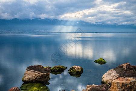 洱海自驾洱海休闲漫步背景