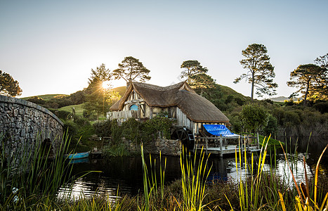 霍比特人小屋新西兰北岛旅游霍比特人村魔戒背景