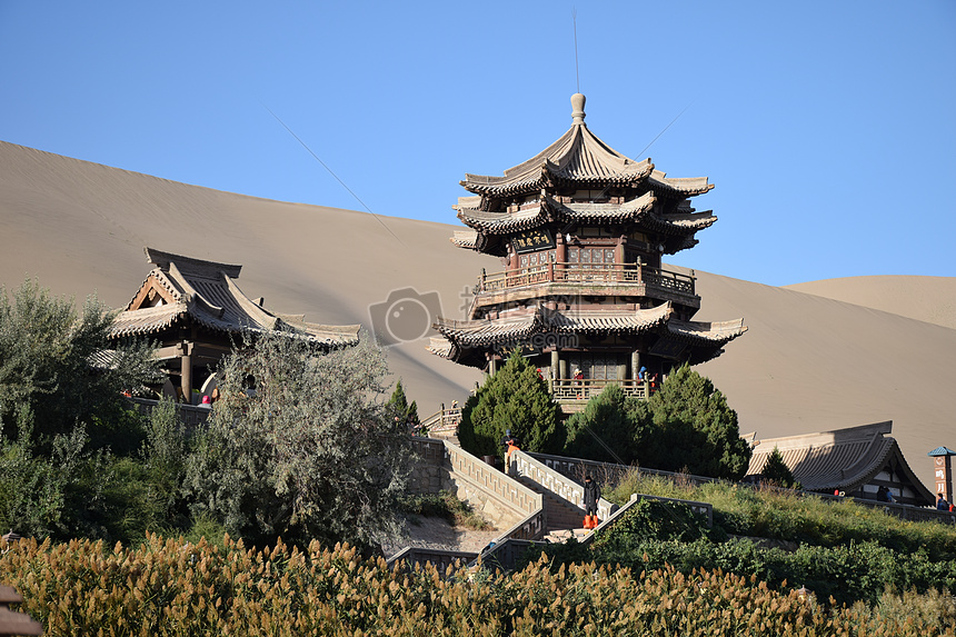 敦煌鸣沙山沙漠图片