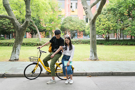 大学校园人像照片背景