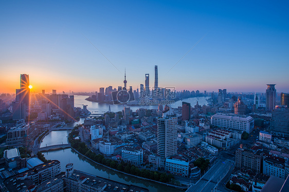 上海城市建筑日出风光日落夕阳东方明珠地标黄浦江图片