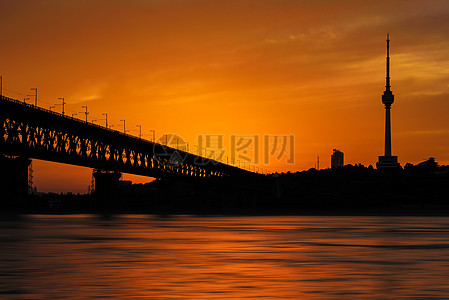 城市夜景剪影日落长江大桥剪影背景