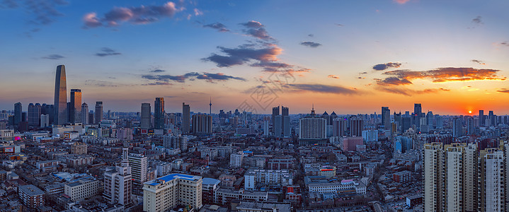 天津CBD火烧云下的南京路天际线背景