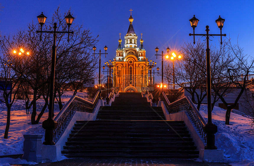 城市夜景，教堂夜景图片