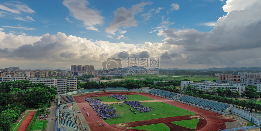 学校的蓝天