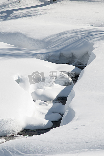 雪景线条图片