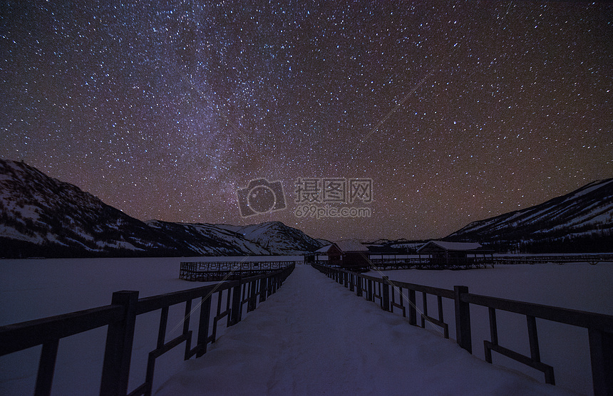 喀纳斯星空银河图片