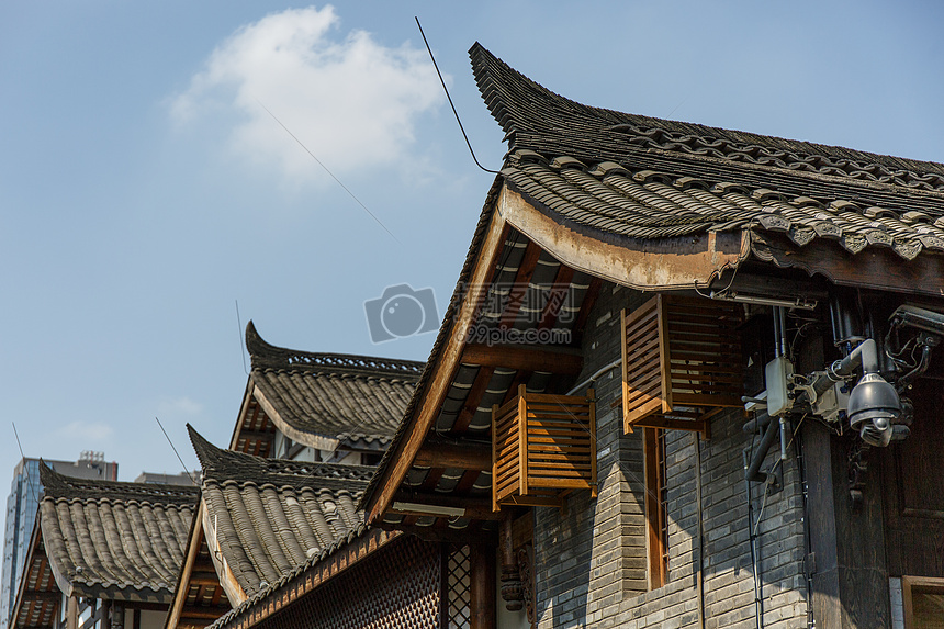 成都宽窄巷子-古建筑与天空图片