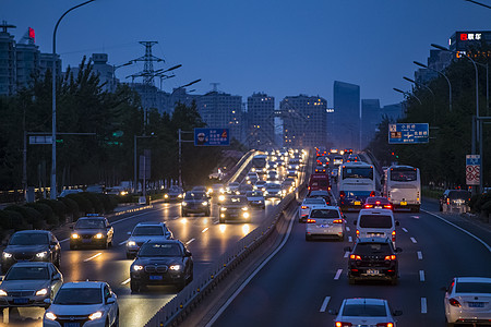 建筑城市夜景夜景的桥上交通背景