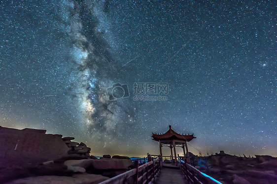 夜空银河图片