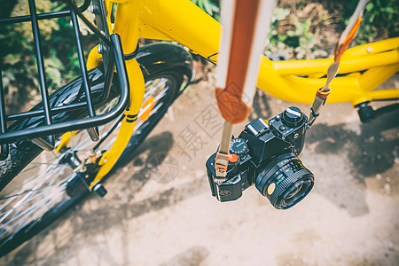 胶片相机自行车背景图片