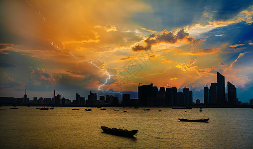 闪电暴雨钱塘江夜景背景