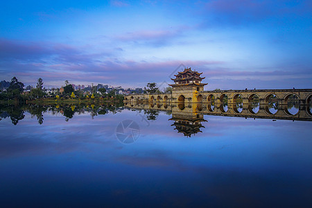 空桥双龙桥背景