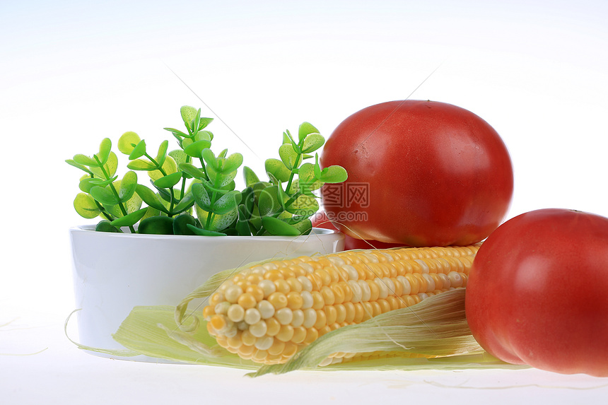 水果玉米和西红柿图片