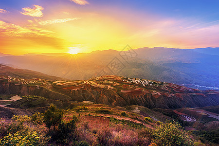 昆明风景落霞沟日出背景