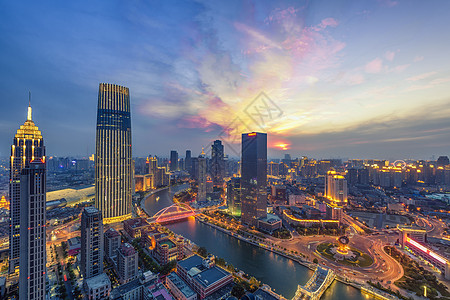 城市中心夜景油彩天空背景