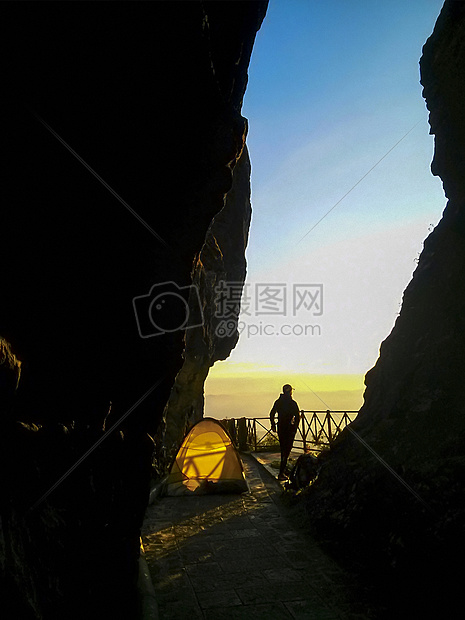 登山者图片